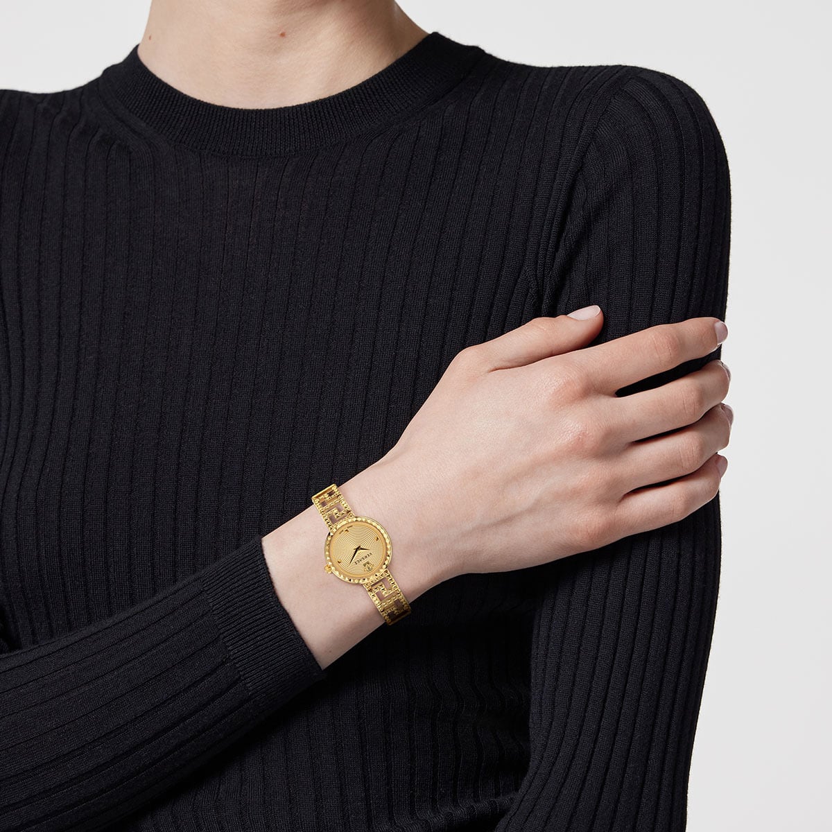 Versace VRSCVE7A00323