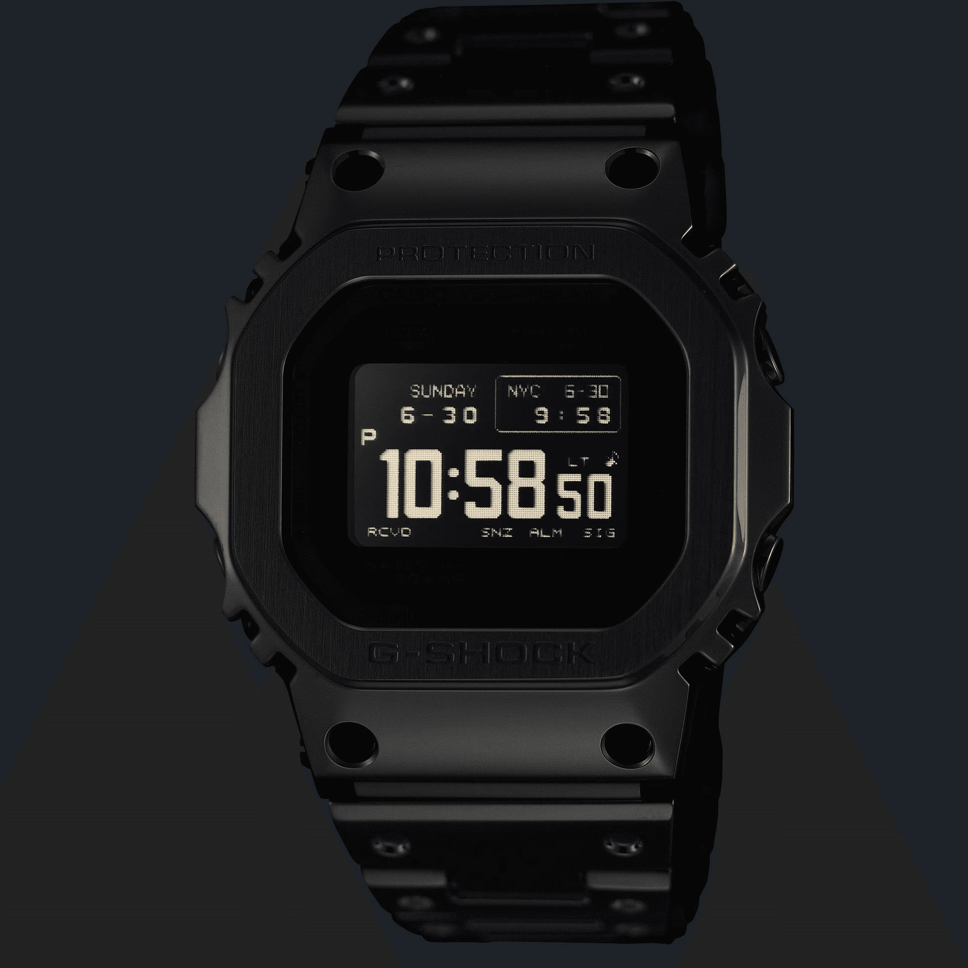 Casio GMW-BZ5000BD-1D